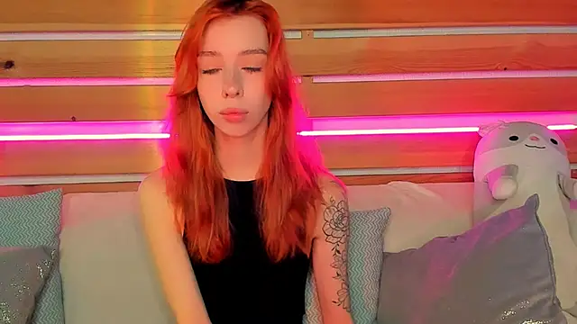 Snapshot of Lori_Williams chatting on 9, 10, 2025 Lori Williams online show from 9, 10, 2025