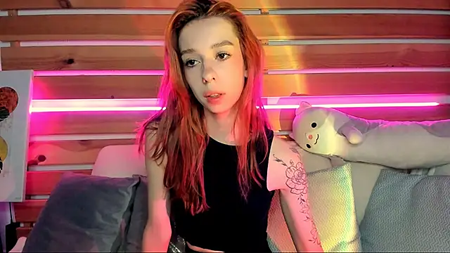 Snapshot of Lori_Williams chatting on 17, 10, 2025 Lori Williams online show from 17, 10, 2025