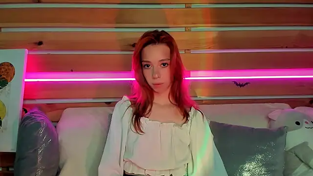 Snapshot of Lori_Williams chatting on 11, 11, 2025 Lori Williams online show from 11, 11, 2025