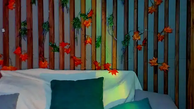 Snapshot of Lori_Williams chatting on 19, 12, 2025 Lori Williams online show from 19, 12, 2025