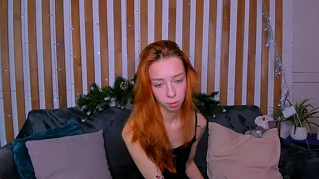 Snapshot of Lori_Williams chatting on 23, 12, 2025 Lori Williams online show from 23, 12, 2025