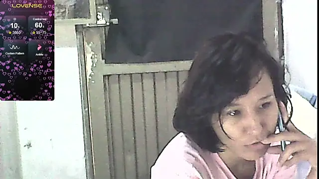 Snapshot of Natzu_Choi chatting on 7, 10, 2025 Natzu Choi online show from 7, 10, 2025