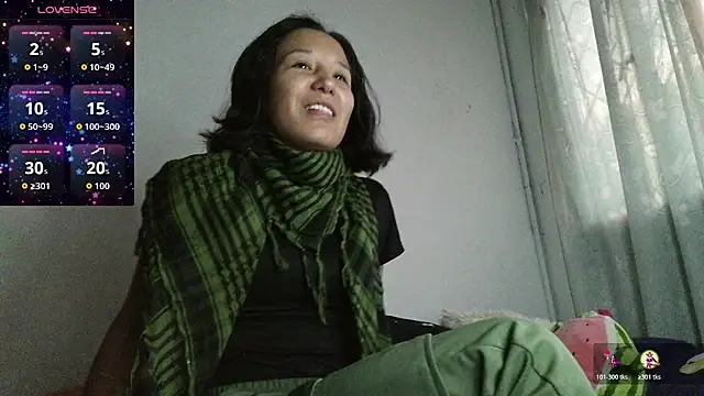 Snapshot of Natzu_Choi chatting on 31, 10, 2025 Natzu Choi online show from 31, 10, 2025