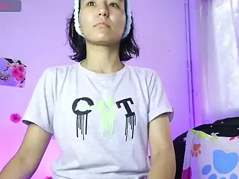 Snapshot of Natzu_Choi chatting on 15, 11, 2025 Natzu Choi online show from 15, 11, 2025