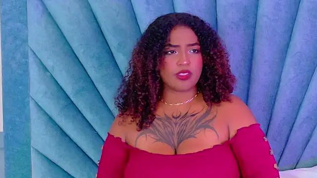 Snapshot of Cristal-Jonnes chatting on 13, 9, 2025 Cristal-Jonnes online show from 13, 9, 2025