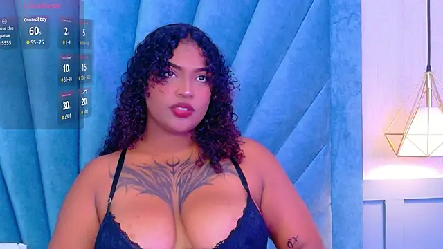 Snapshot of Cristal-Jonnes chatting on 23, 9, 2025 Cristal-Jonnes online show from 23, 9, 2025