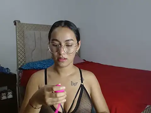 KatyCoupleHot online show from 23, 10, 2025