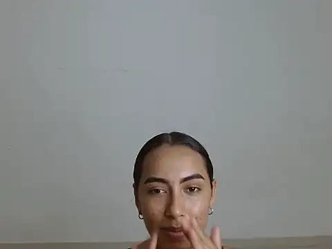 KatyCoupleHot online show from 5, 11, 2025