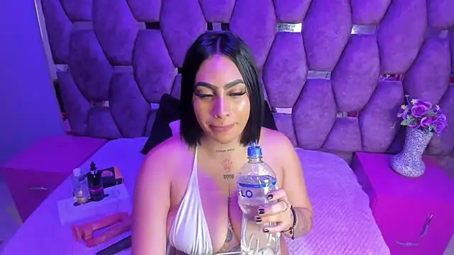 nikky latin online show from 25, 9, 2025