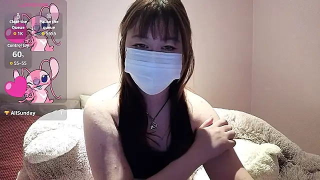 Snapshot of leelana217 chatting on 18, 11, 2025 leelana217 online show from 18, 11, 2025