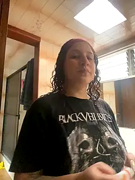 hazyjane  online show from 28, 9, 2025