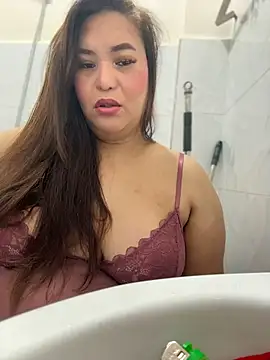 Snapshot of ashleygrahamts chatting on 16, 11, 2025 ashleygrahamts online show from 16, 11, 2025