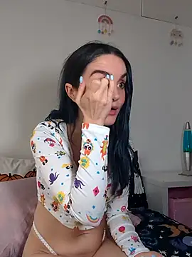 Snapshot of RosieCheexxxxxx chatting on 3, 10, 2025 RosieCheexxxxxx online show from 3, 10, 2025