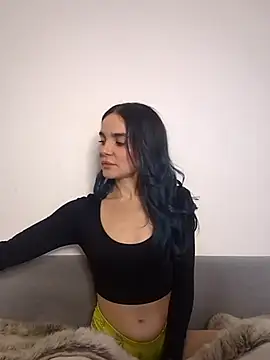 Snapshot of RosieCheexxxxxx chatting on 14, 11, 2025 RosieCheexxxxxx online show from 14, 11, 2025