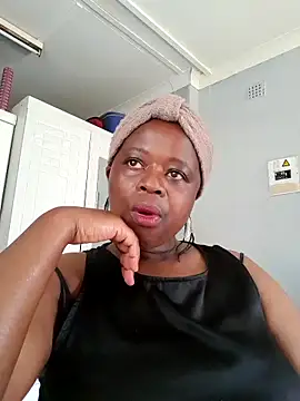 Snapshot of cairococo chatting on 13, 9, 2025 cairococo online show from 13, 9, 2025