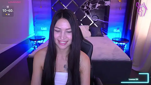 Snapshot of EliseVelour chatting on 29, 10, 2025 EliseVelour online show from 29, 10, 2025