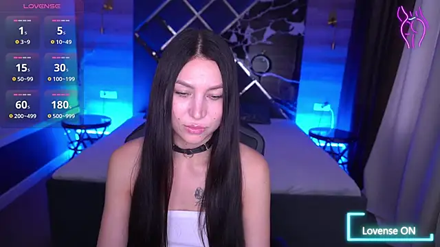 Snapshot of EliseVelour chatting on 11, 11, 2025 EliseVelour online show from 11, 11, 2025