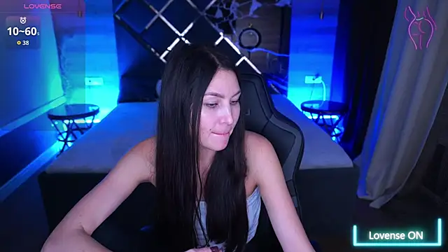 Snapshot of EliseVelour chatting on 13, 11, 2025 EliseVelour online show from 13, 11, 2025