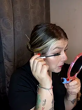 Snapshot of Fernandar2025 chatting on 4, 11, 2025 Fernandar2025 online show from 4, 11, 2025