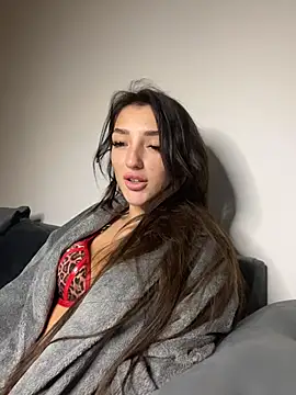 naughtybella05 online show from 4, 12, 2025