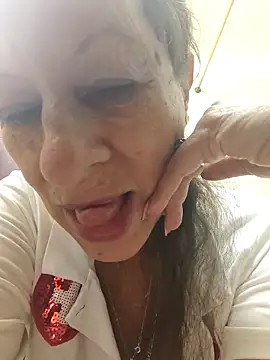 MaryeLunna online show from 15, 10, 2025