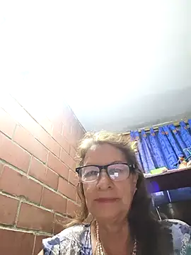 MaryeLunna online show from 12, 2, 2026