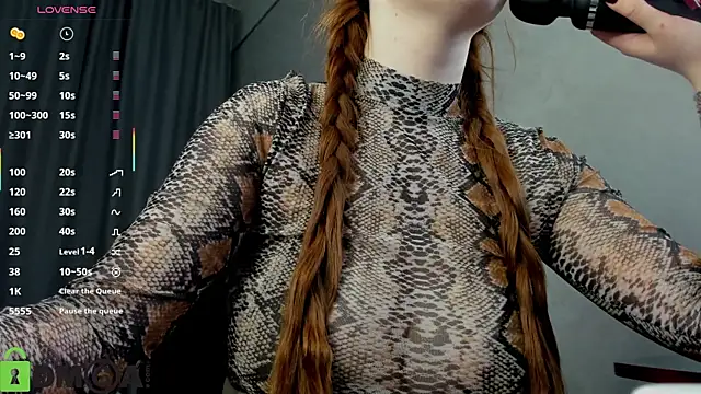 Snapshot of Roxy_Sunnny chatting on 14, 10, 2025 Roxy Sunnny online show from 14, 10, 2025