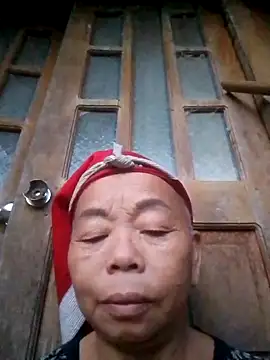 Snapshot of VangLe73 chatting on 14, 9, 2025 VangLe73 online show from 14, 9, 2025