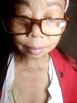 Snapshot of VangLe73 chatting on 1, 10, 2025 VangLe73 online show from 1, 10, 2025