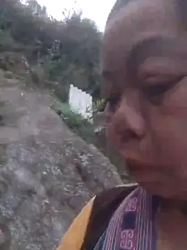 Snapshot of VangLe73 chatting on 21, 10, 2025 VangLe73 online show from 21, 10, 2025