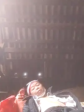 Snapshot of VangLe73 chatting on 5, 11, 2025 VangLe73 online show from 5, 11, 2025