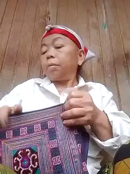 Snapshot of VangLe73 chatting on 9, 11, 2025 VangLe73 online show from 9, 11, 2025