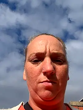 JustYourNormalCouple online show from 8, 10, 2025