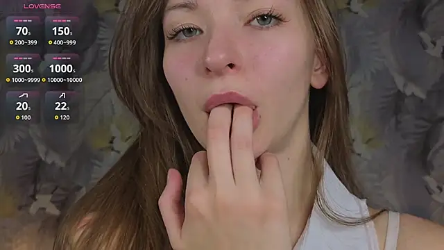 Snapshot of EllieSugar chatting on 24, 10, 2025 EllieSugar online show from 24, 10, 2025