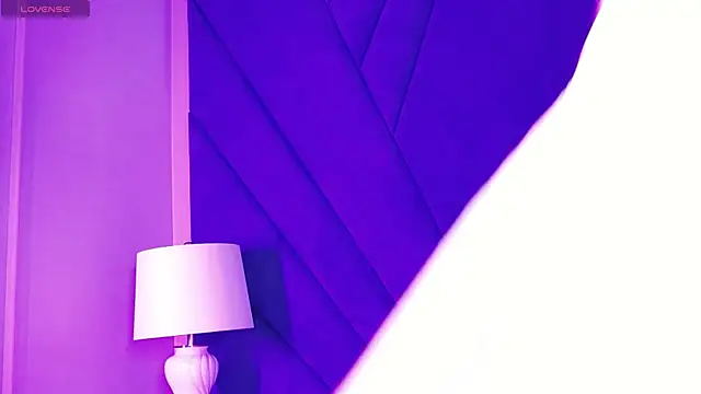 Snapshot of Evelisse chatting on 22, 9, 2025 Evelisse online show from 22, 9, 2025