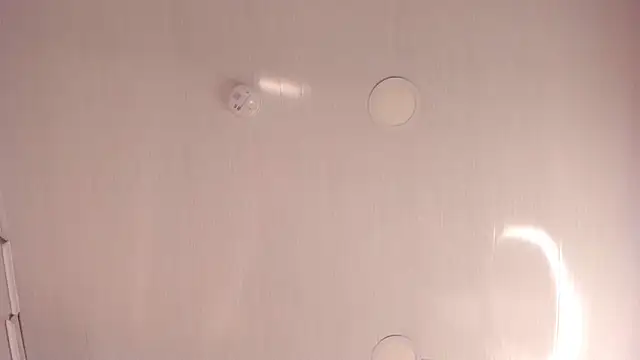 Snapshot of mia_kisses2 chatting on 21, 3, 2026 mia kisses2 online show from 21, 3, 2026