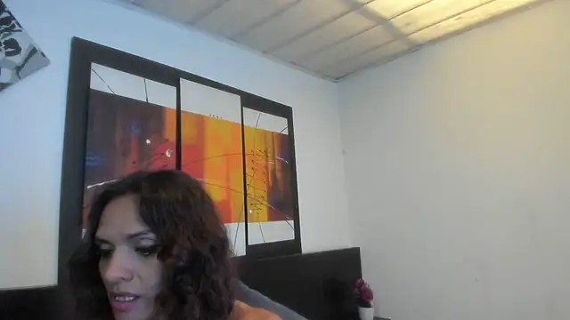 Snapshot of MeganRhyder chatting on 12, 3, 2026 MeganRhyder online show from 12, 3, 2026