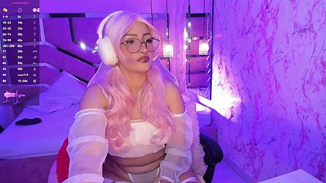 Snapshot of AriaNova_ chatting on 25, 11, 2025 AriaNova online show from 25, 11, 2025