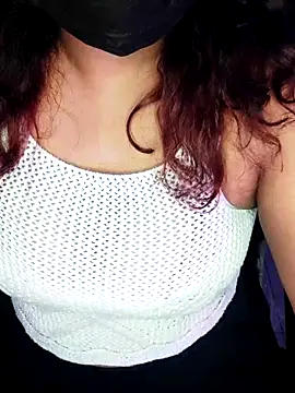 Snapshot of darling_devil chatting on 26, 11, 2025 darling devil online show from 26, 11, 2025