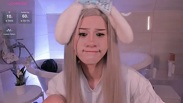 Snapshot of Necucub chatting on 30, 10, 2025 Necucub online show from 30, 10, 2025