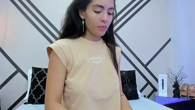 MadissonScotts online show from 9, 10, 2025