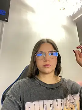 LilithAbril online show from 23, 11, 2025