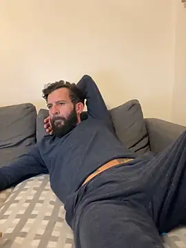 Snapshot of Michel_huge chatting on 7, 11, 2025 Michel huge online show from 7, 11, 2025