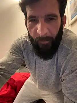 Snapshot of Michel_huge chatting on 23, 11, 2025 Michel huge online show from 23, 11, 2025