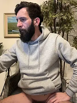 Snapshot of Michel_huge chatting on 24, 11, 2025 Michel huge online show from 24, 11, 2025