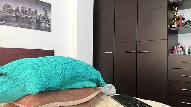 AntonyDAngelo25 online show from 13, 1, 2026