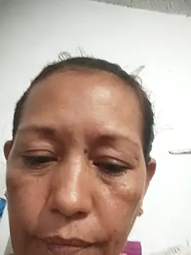 Snapshot of marinita13 chatting on 11, 10, 2025 marinita13 online show from 11, 10, 2025