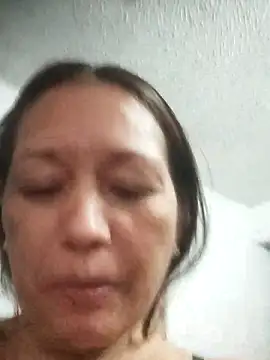 Snapshot of marinita13 chatting on 18, 10, 2025 marinita13 online show from 18, 10, 2025