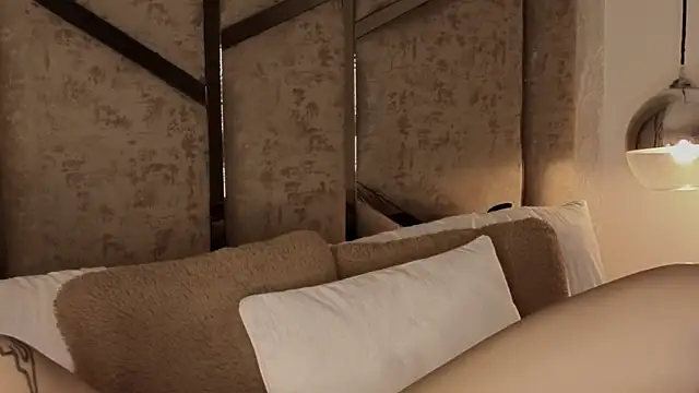 scarlethlux online show from 3, 2, 2026