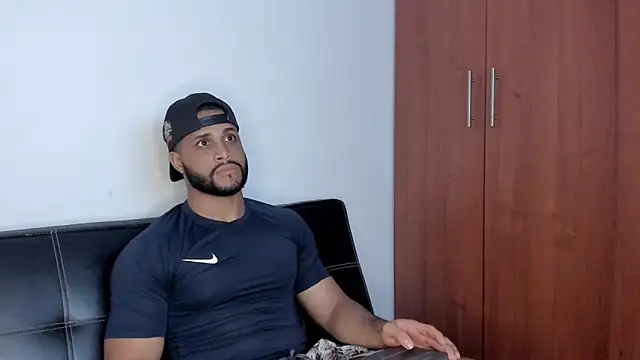 Pier Simons online show from 11, 11, 2025